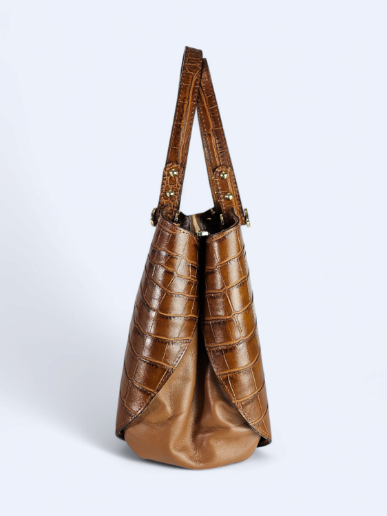 Elegancki kuferek z tłoczonej skóry brązowa