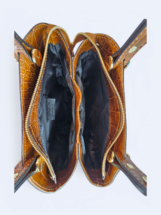 Elegancki kuferek z tłoczonej skóry brązowa