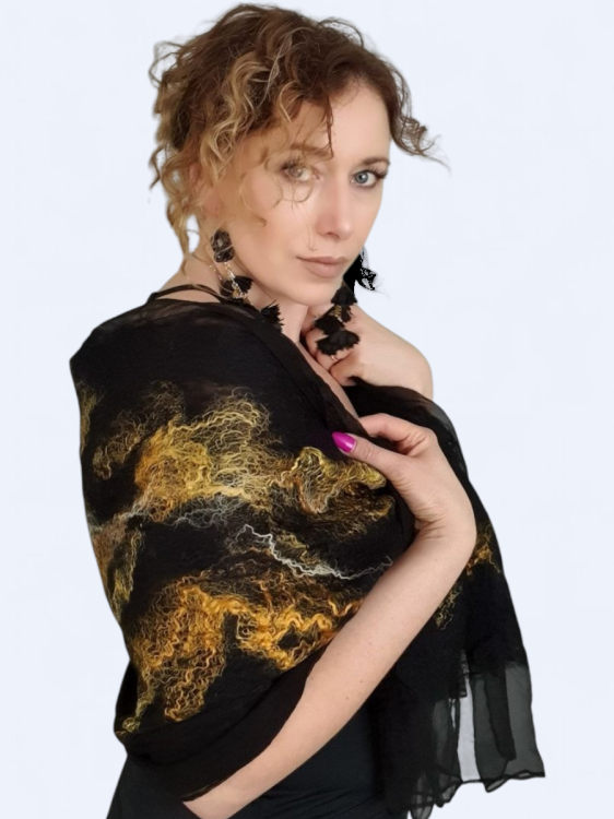 Szal jedwabno wełniany elegancki czarno złoty