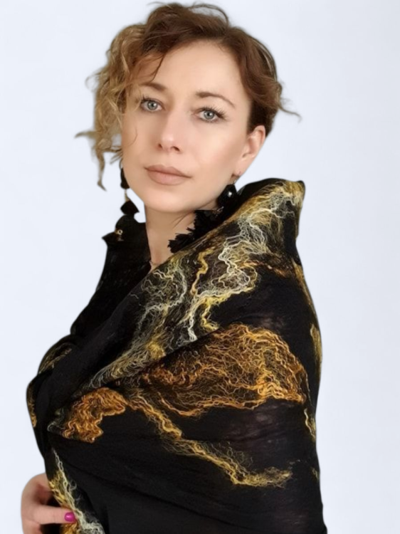 Szal jedwabno wełniany elegancki czarno złoty