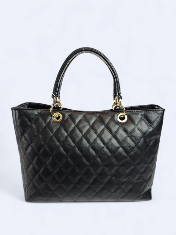 Klasyczna  czarna pikowana torebka