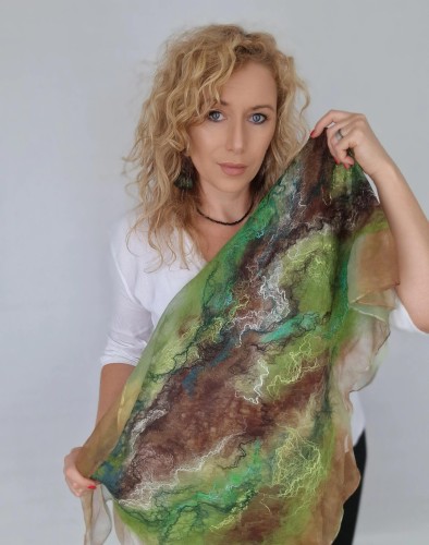 Szal jedwabno wełniany elegancki zwiewny zielony z brązem