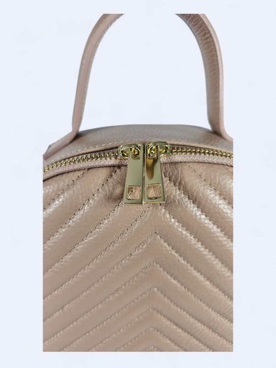 Stylowy skórzany plecak w jodełkę powder