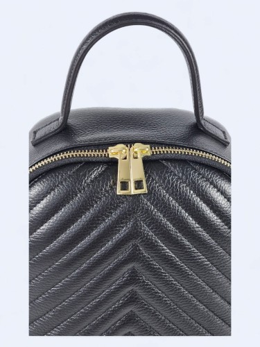 Stylowy skórzany plecak w jodełkę czarny