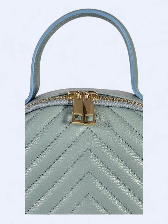 Stylowy skórzany plecak w jodełkę błękitny