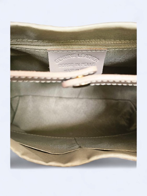 Elegancki skórzany plecak z klamrą powder