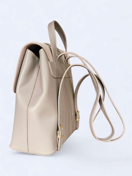 Elegancki skórzany plecak z klamrą powder