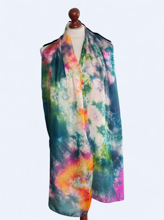 Szal jedwabny delikatny i zwiewny wielokolorowy