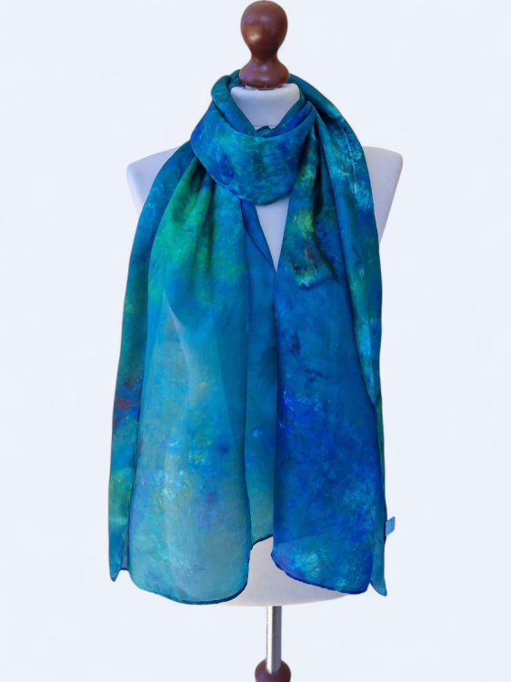 Szal jedwabny delikatny i zwiewny turkusowo niebieski