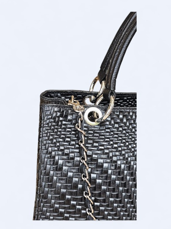 Klasyczna torebka z plecionym wzorem czarna
