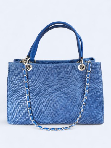 Klasyczna torebka z plecionym wzorem niebieska