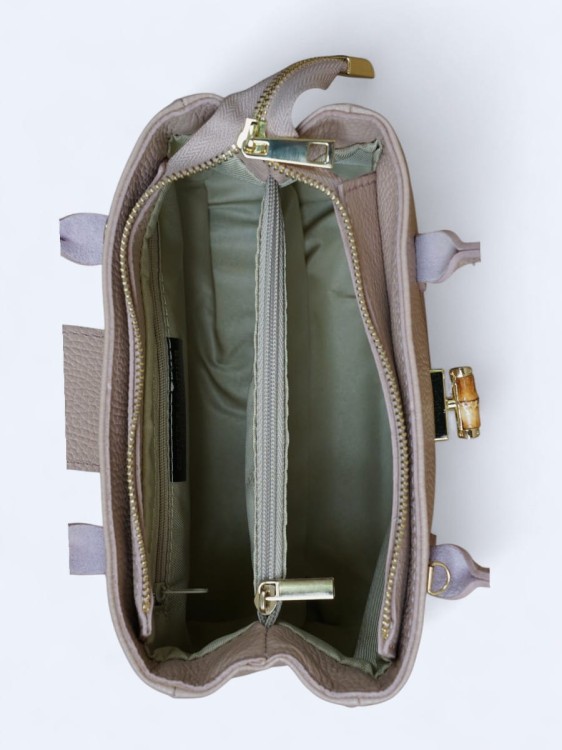 Kompaktowy kuferek ze skóry naturalnej pudrowy