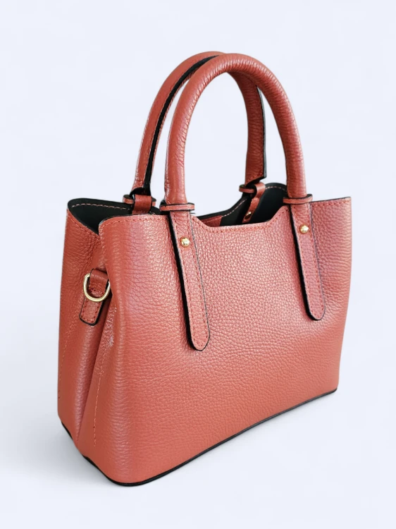 Skórzana torebka kuferek