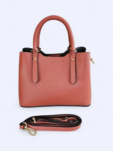 Skórzana torebka kuferek