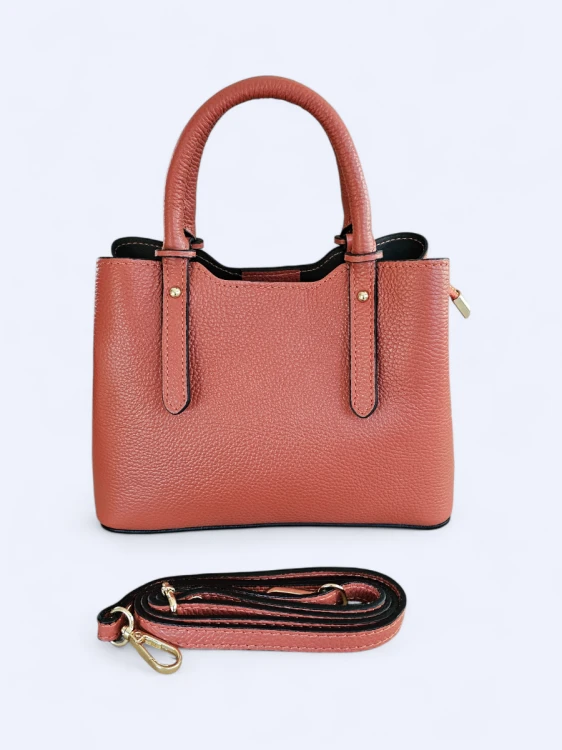 Skórzana torebka kuferek