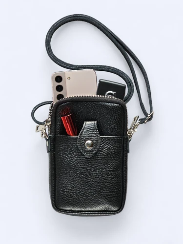 Mini podręczna torebka listonoszka soczysta czarna