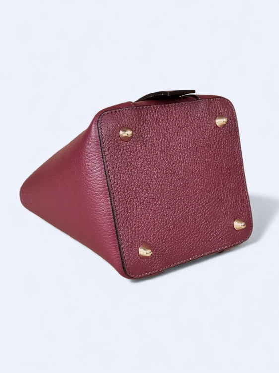 Skórzana torba w modnym głębokim bordowym kolorze