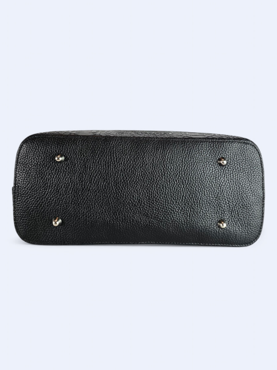 Elegancki kuferek z tłoczonej skóry czarny