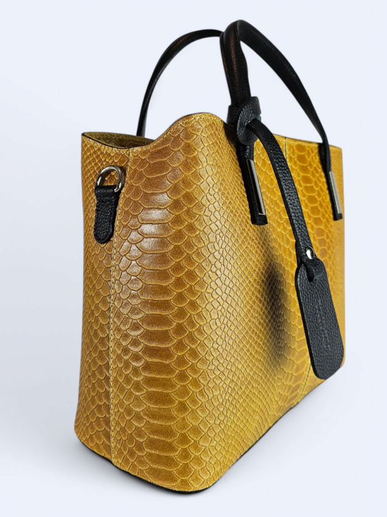 Elegancki kuferek z tłoczonej skóry musztardowy