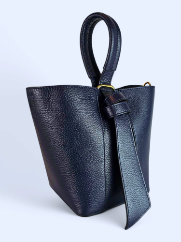 Granatowa skórzana damska torba do ręki i na ramię