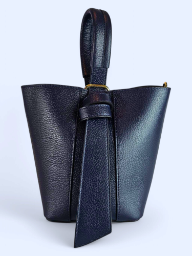 Granatowa skórzana damska torba do ręki i na ramię