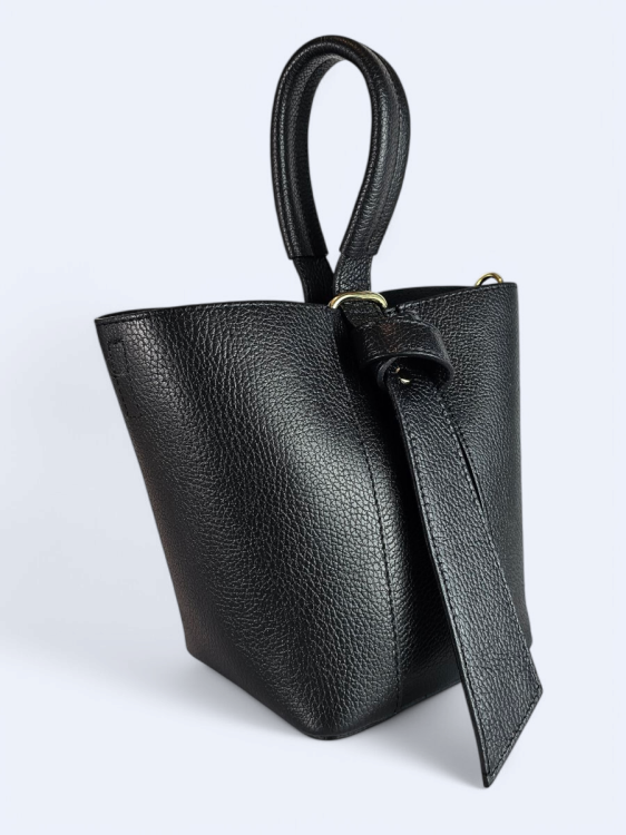 Czarna skórzana damska torba do ręki i na ramię