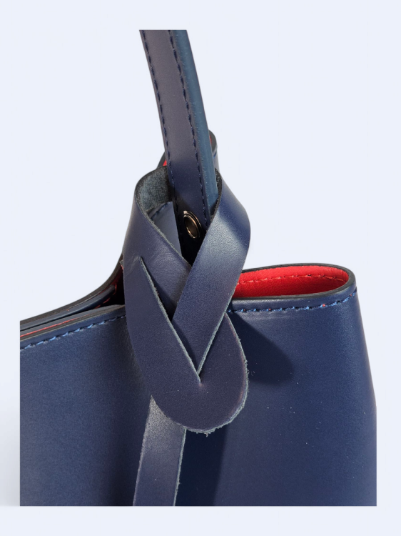 Granatowa skórzana damska shopperka VALENTINA