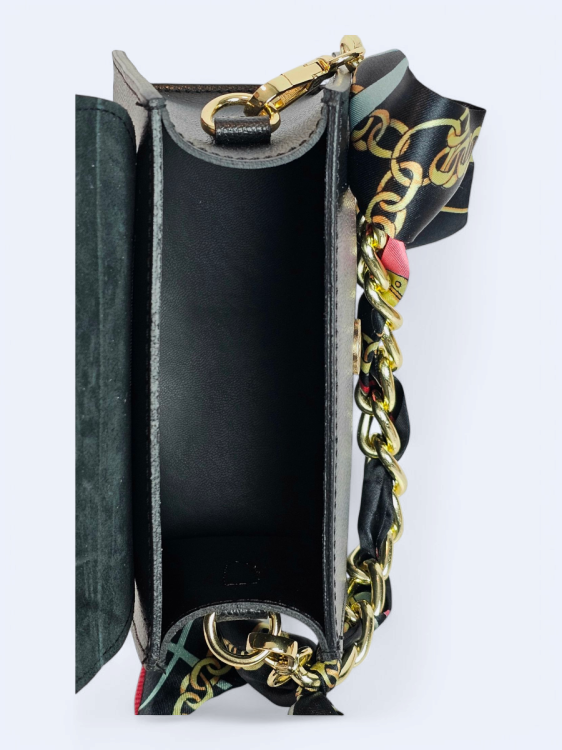 Skórzana torba czarna listonoszka z apaszką