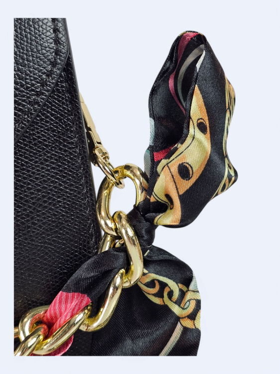 Skórzana torba czarna listonoszka z apaszką